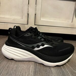 Saucony Hurricane 24